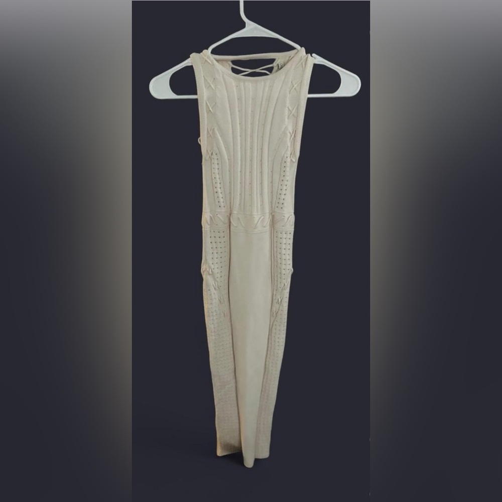 Elegant Cream Sleeveless Dress